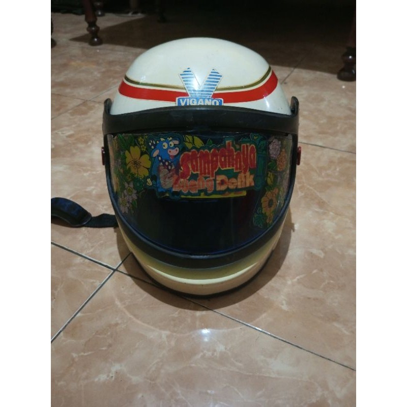 helm jadul vigano