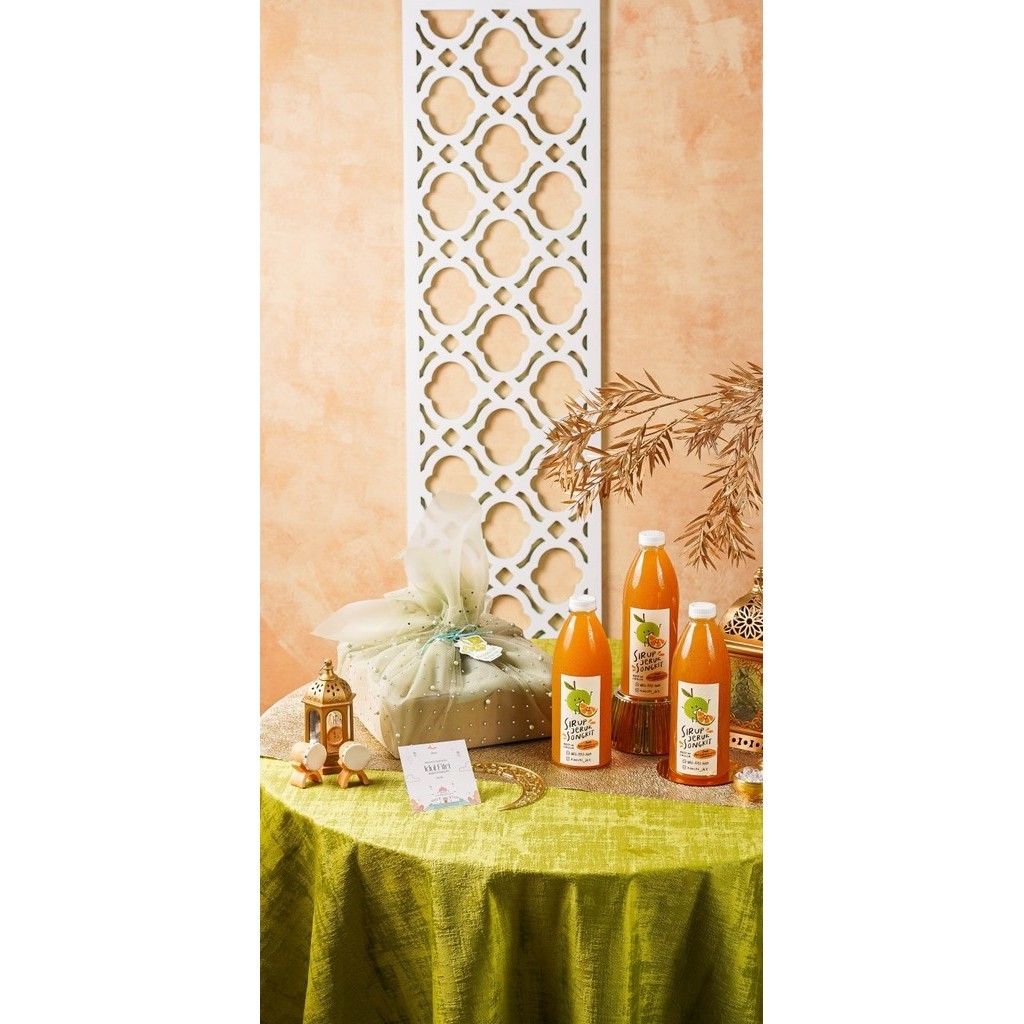 

KAREEM B Hampers Sirup Jeruk Songkit (3x720ml)