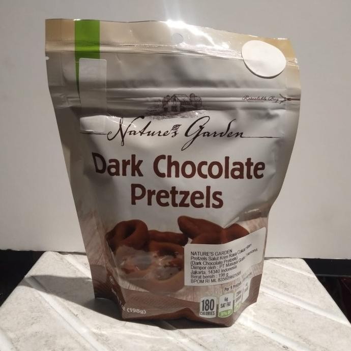 

Nature's Natures Garden Dark Chcolate Pretzels 198 gr