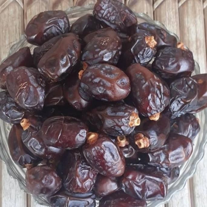 

Kurma Khenaizi Date Crown Curah 5Kg / Kurma Kenezi Murah Curah 5 Kg