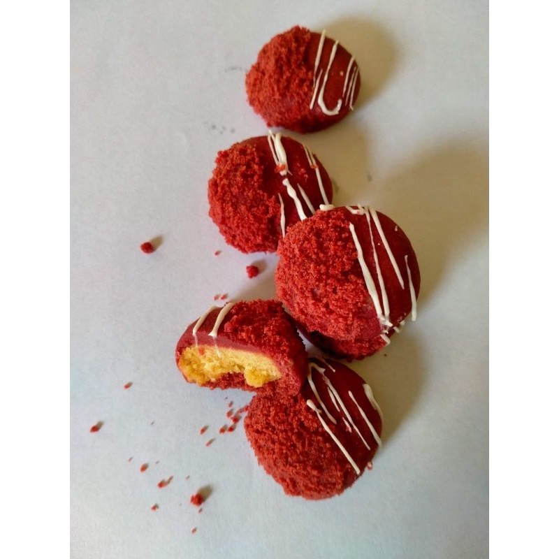 

Serenakue red velvet