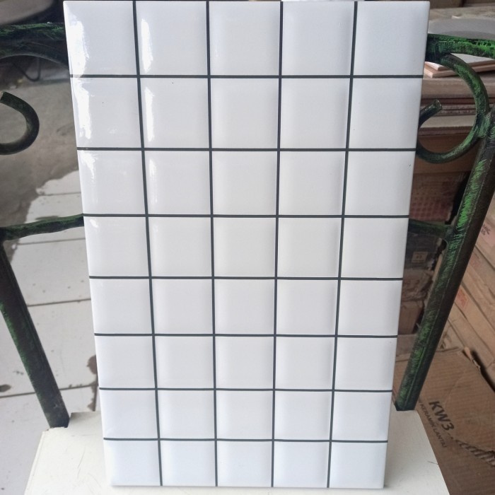 KERAMIK 25X40 MOTIF 5CM X 5CM / KERAMIK 25X40 PUTIH DINDING BEVEL