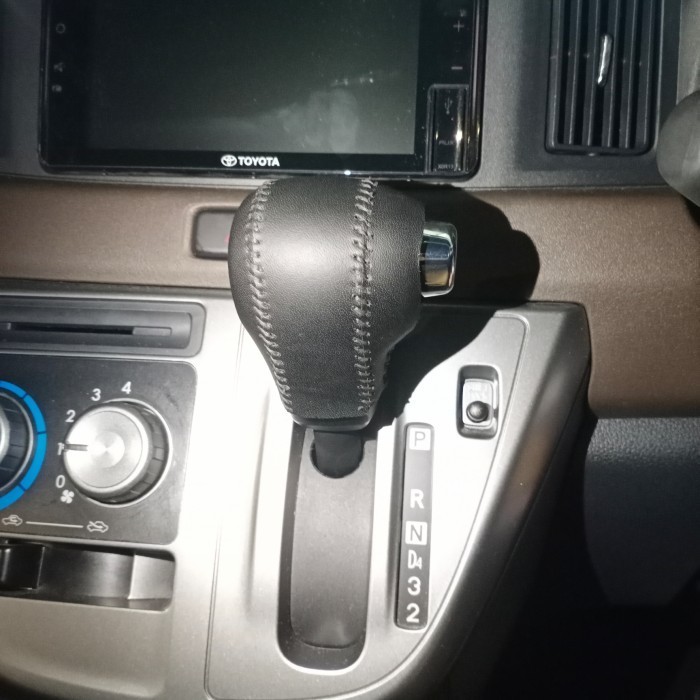 Ready Sarung Cover Knob Perseneling Matic Toyota Calya Diskon