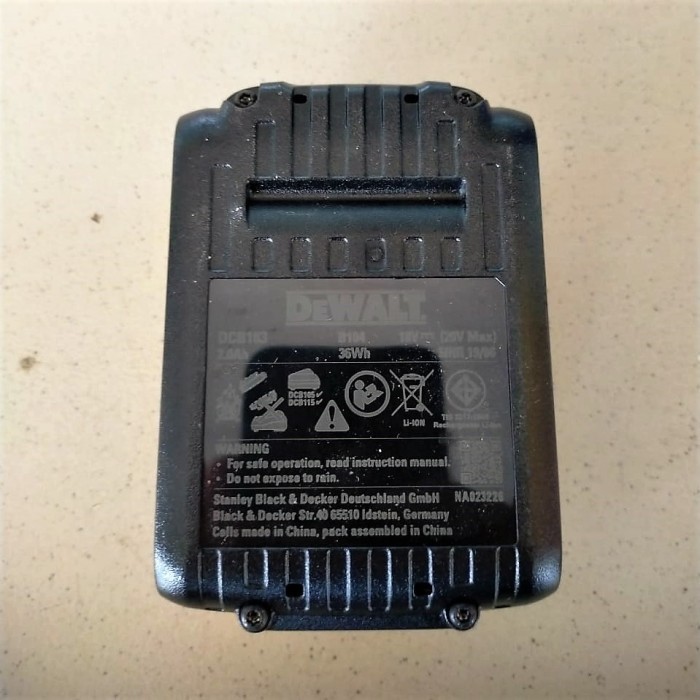 Dewalt XR Li-Ion Battery Baterai 20V 2.0Ah DCB183 Dewalt 18V 2.0Ah