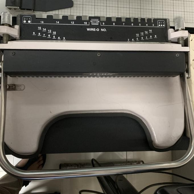 

Mesin Jilid Kawat Merk Stern F4 3:1