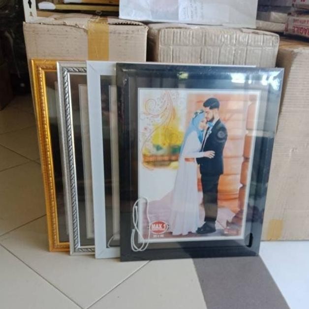 Trend - pigura 12RS 30x45/35x50 - ukir coklat .,