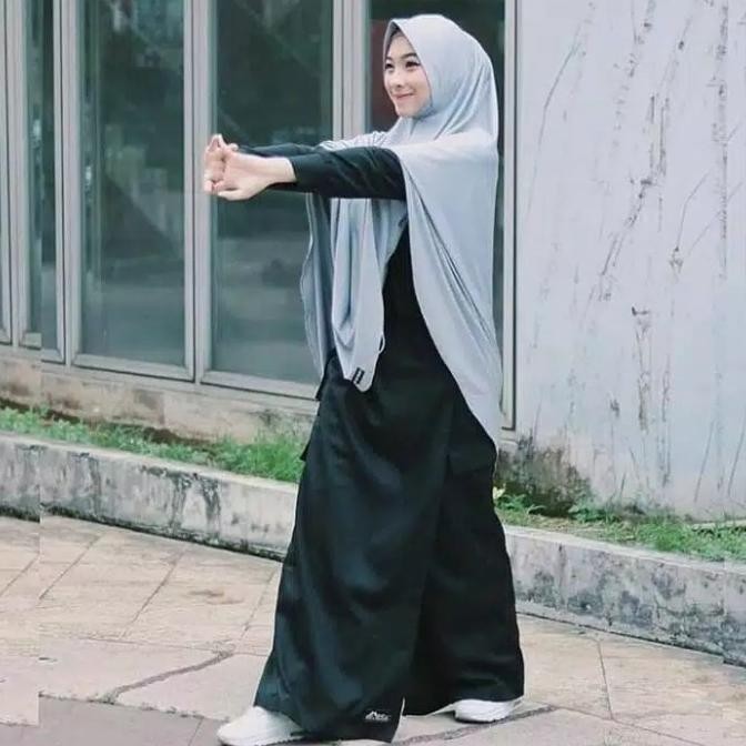 Rok Celana Lapangan Rocela Muslimah Bahan Drill Hitam