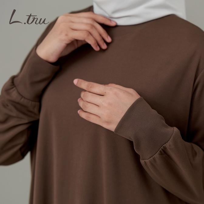 L.Tru - Backpleats Maxi Dress