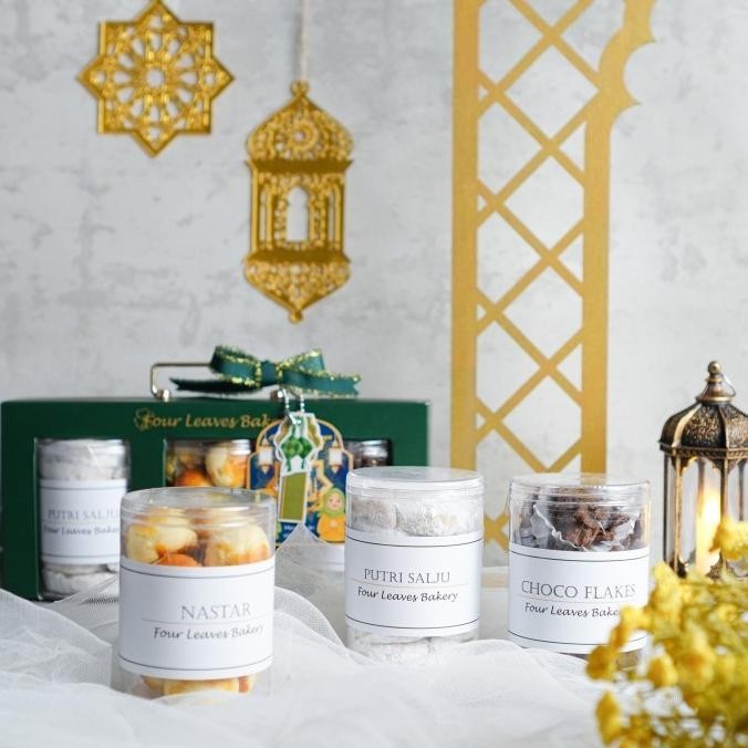 

Hampers Premium Lebaran / Parcel Lebaran / 3 Toples / Nastar Wisman Terbaik