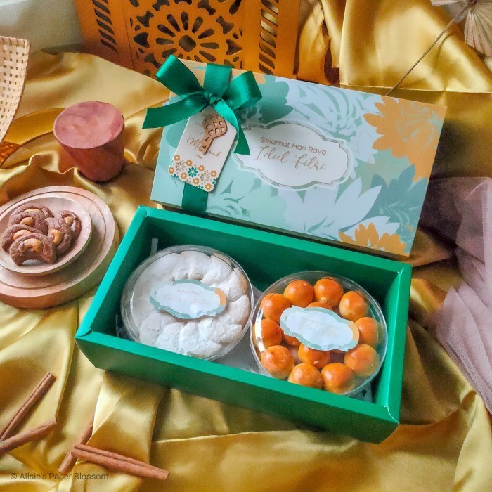 

Limited! Parsel Kue Kering Idul Fitri Premium - Hampers Lebaran Ramadan - Orange Floral New