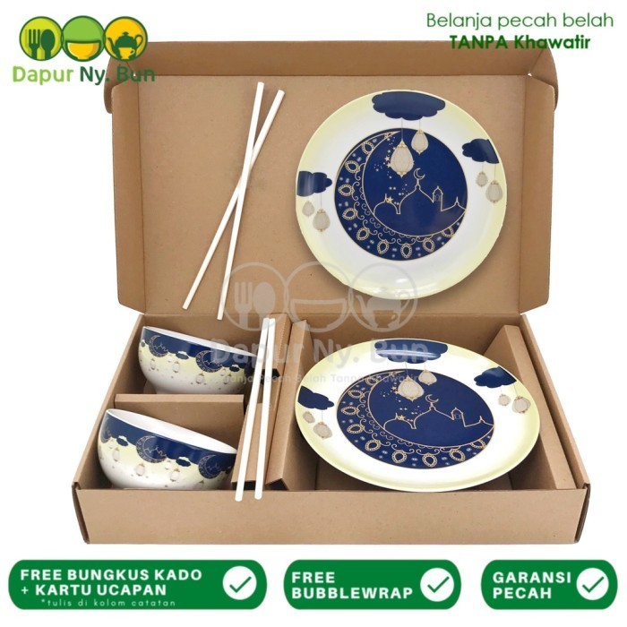 

Limited! Hampers Set Piring Mangkok Sumpit Mosaic Lentera Lebaran Idul Fitri New