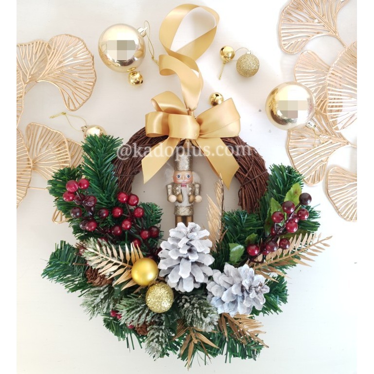 

Classic Golden Nutcracker Christmas Wreath- Christmas Hamper