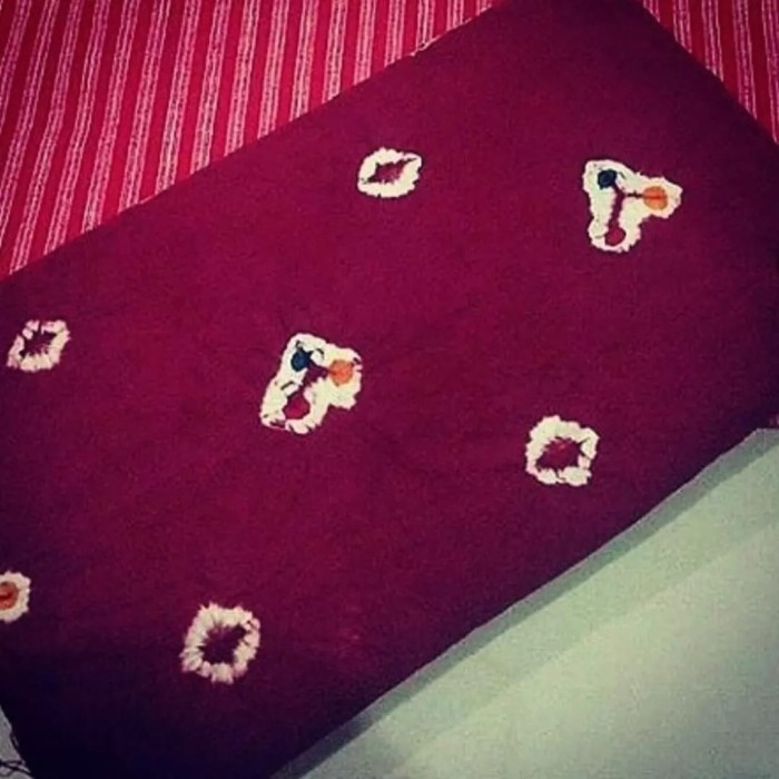 Kain Jumputan Cengkeh Warna Merah Marun Handmade Solo