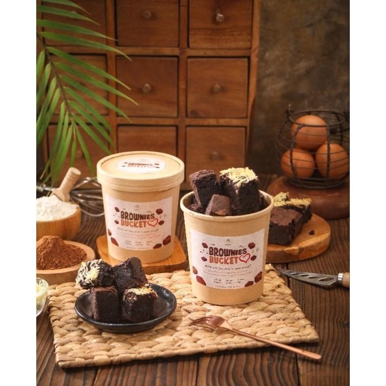 

Ready Brownies Bucket - Brownies Bite Bayar Ditempat