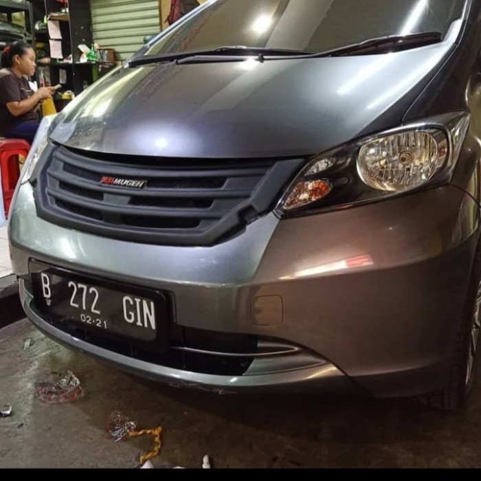 grill Honda Freed 2008/2010 Mugen style