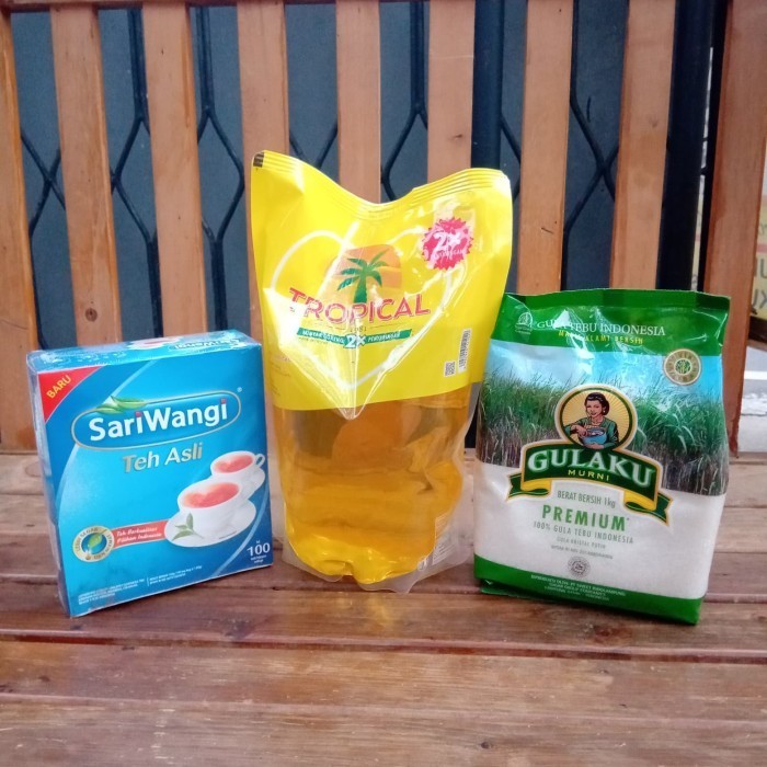 

Ready Paket Sembako Premium Tropical 2 Liiter Sari wangi 100 Gulaku 1 kg
