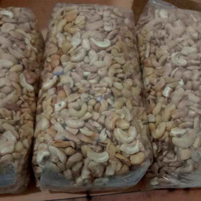 

TERUJI kacang Mede pecahan Mateng 1kg