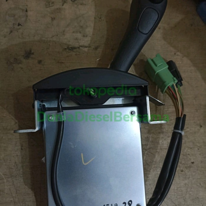 Ready Stock Lever Ass'Y,Transmission 569-06-86740 Genuine