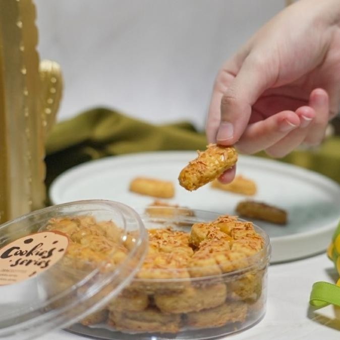 

Big Sale Kastengels Keju Edam Wijsman Kue Kering Cookies Lebaran Hamper Enak Berkualitas