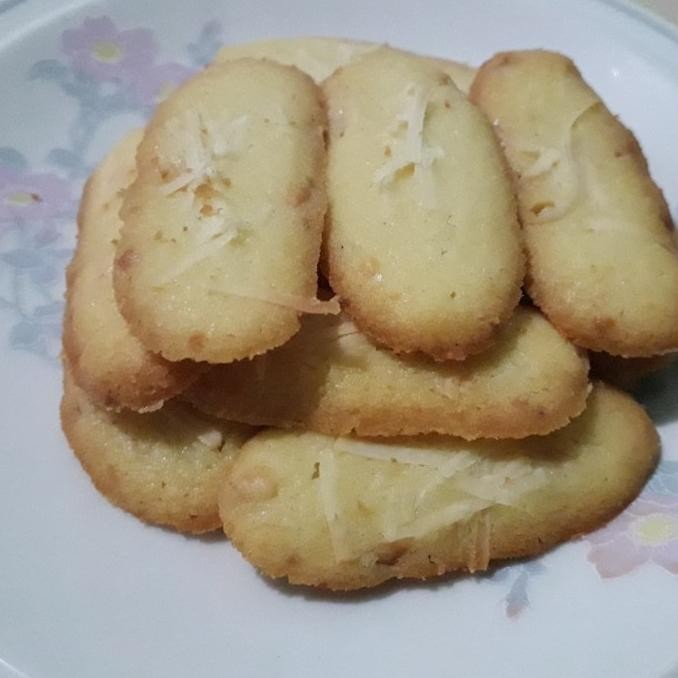 

Terlaris Kue Kering / Kuker / Cookies Lidah Kucing Keju - 100 Gram Stok Terbatas