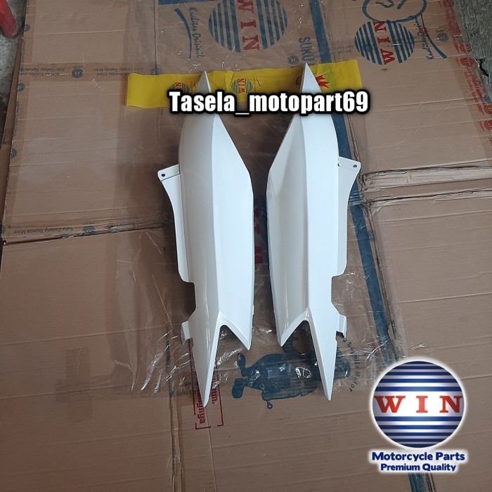 

Covee Body Samping Belakang Mio Soul Karbu Putih Berkualitas Win
