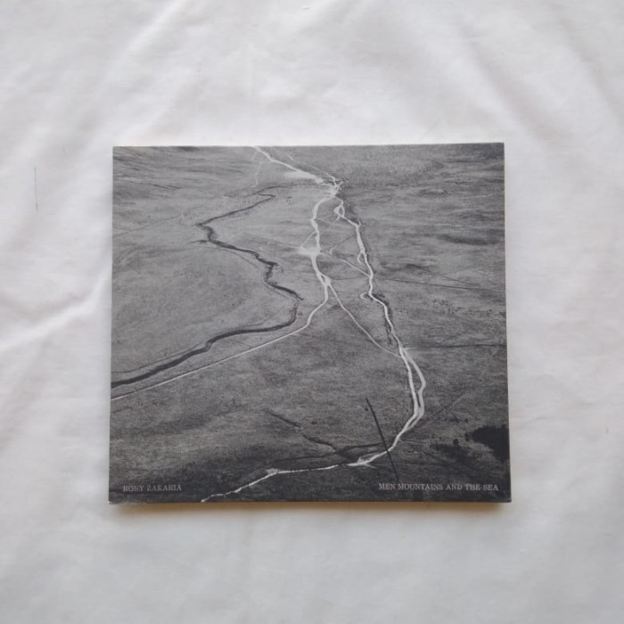 

Rony Zakaria - Men, Mountains, And The Sea, Buku Foto Photobook