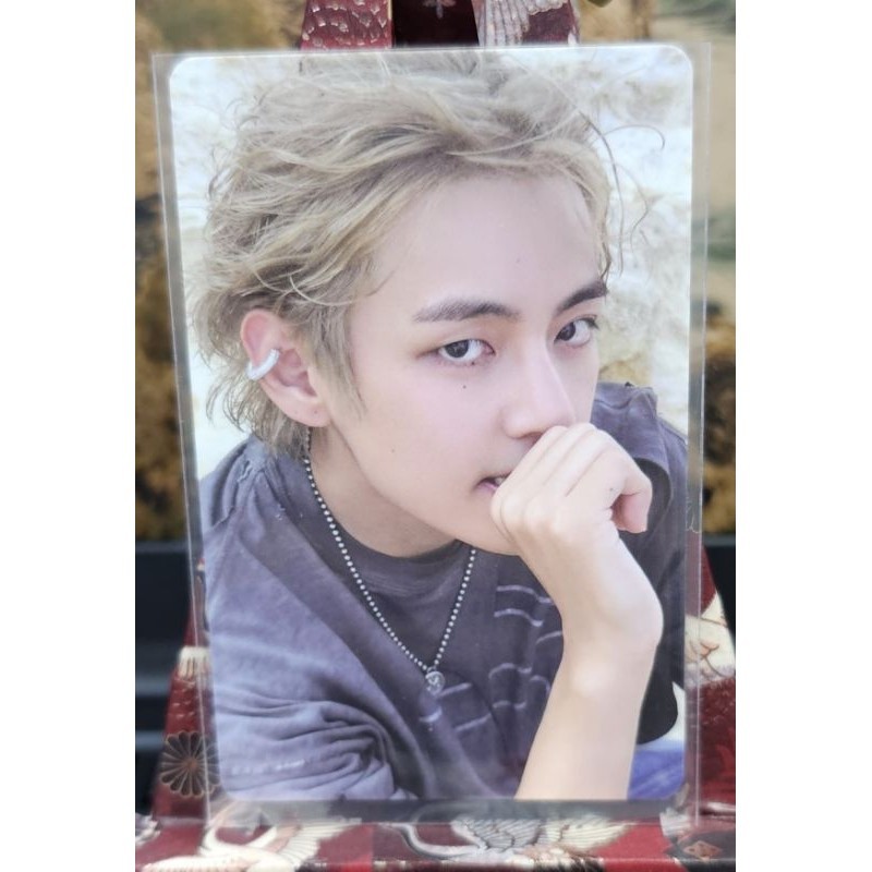 Official PC V BTS - Rainy Days