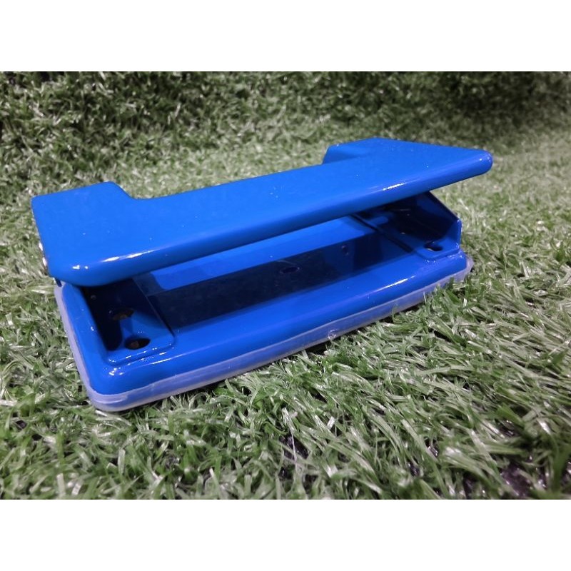 

pembolong kertas kecil RRT