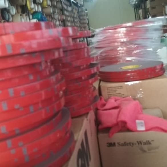 

HARGA DISKON 3M aft acrilic foam tape 5666. 12mm x 33m