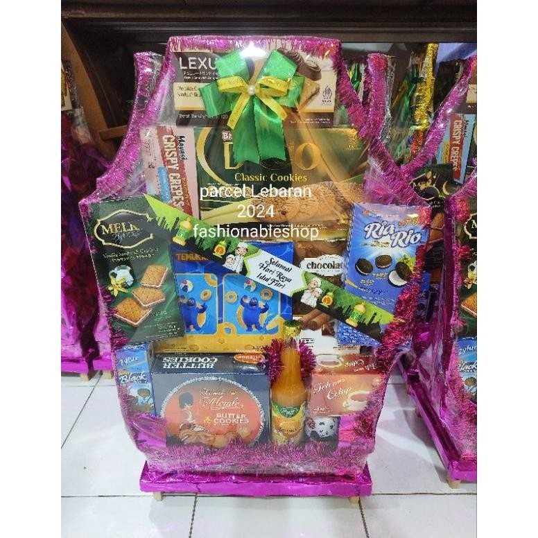 

CR - PARCEL LEBARAN/IDUL FITRI/NATAL/TAHUN BARU/IMLEK/PARSEL HAMPERS SESERAHAN TERLARIS
