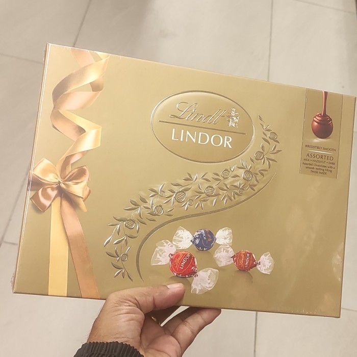 

siap kirim] LINDT LINDOR ASSORTED GIFT 168 GR