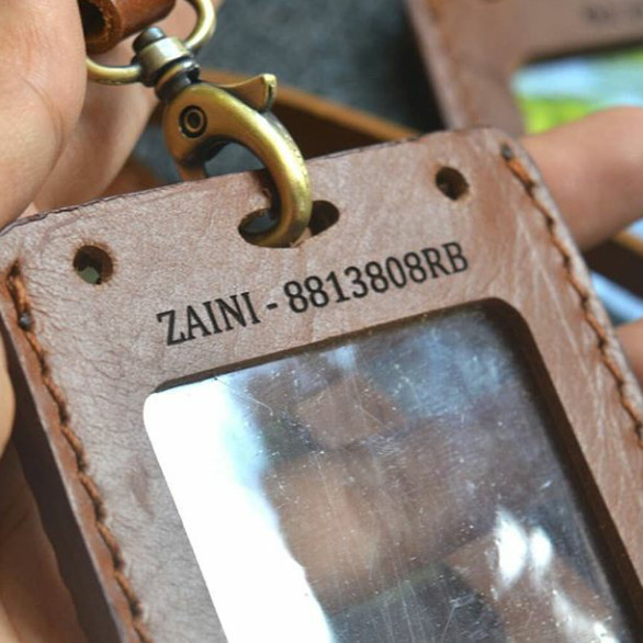 

BARANG TERLARIS id card holder 2face - gratis ukir nama - kulit asli