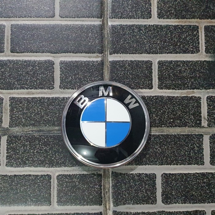 EMBLEM BAGASI ORIGINAL BMW E30 E28 ORIGINAL PART NUMBER