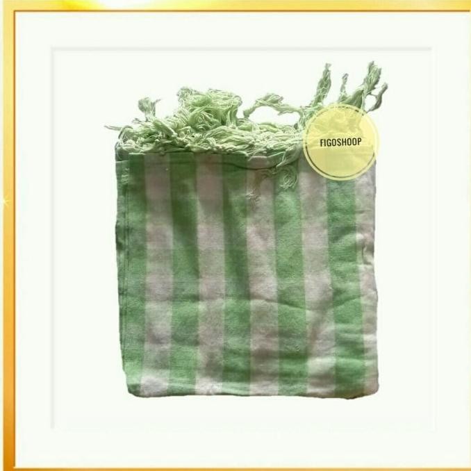 Taplak Meja Makan 4 Kursi Persegi