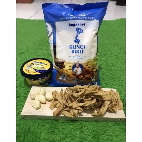 

POI kue bawang padang/keripik bawang 500/750gram TERLARIS