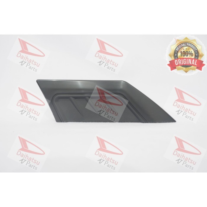 DGX022-04021-000 ORNAMEN BUMPER DEPAN KANAN GREAT XENIA TYPE R SPORTY