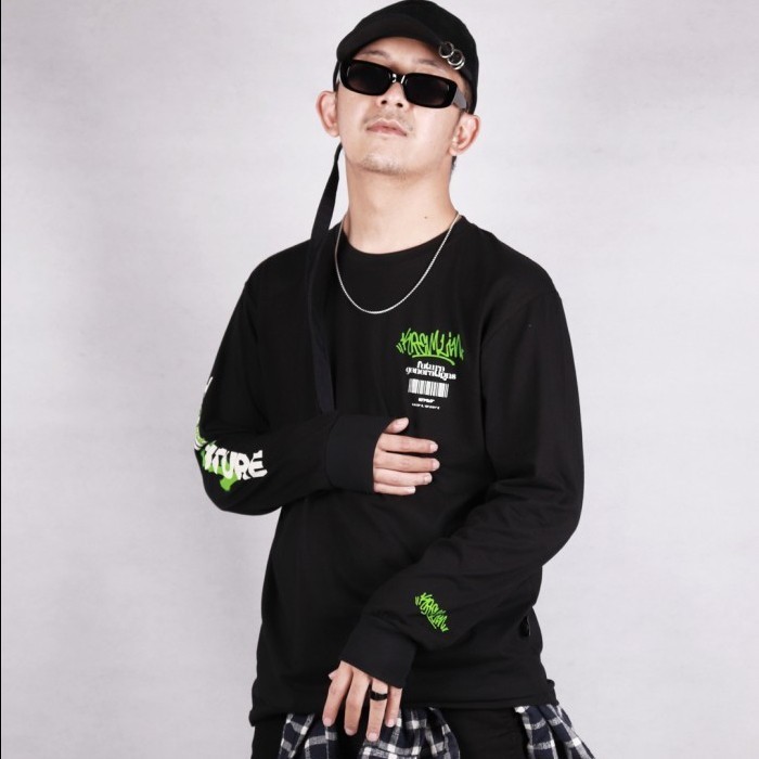 Kremlin Long Sleeve Kaos Lengan Panjang - Vandal - Black