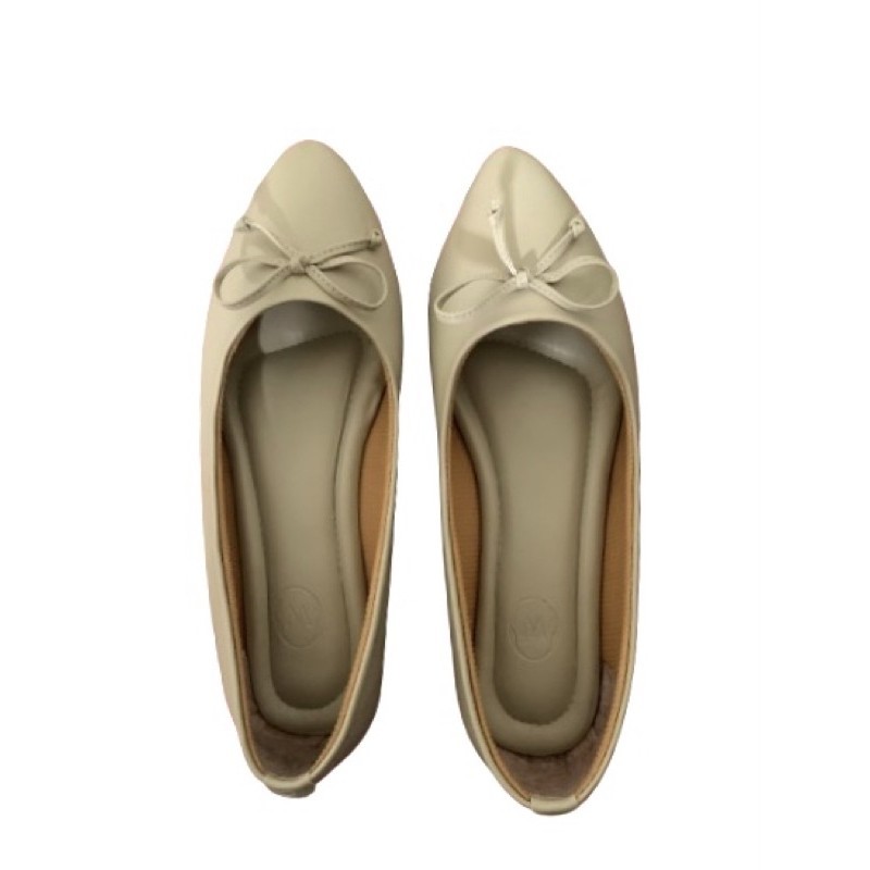 Preloved Flatshoes by Winod Official