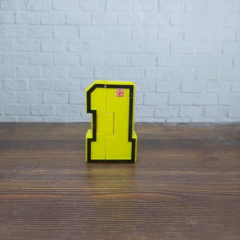 Preloved Emco Pocket Morphers angka 1