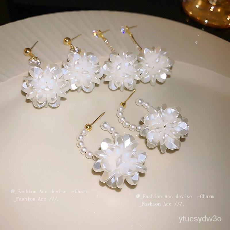 Anting-Anting Elegan Minoritas Perancis Anting-Anting Rumbai dan Anting-Anting Mutiara Bertatahkan B
