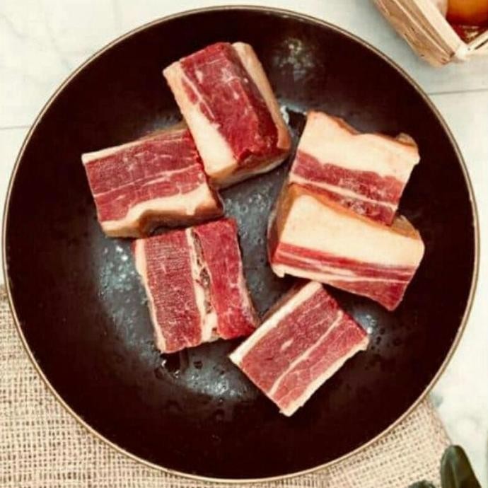 

PREMIUM BEEF BRISKET DAGING SAPI SEGAR SANDUNG LAMUR 1 KG E88A