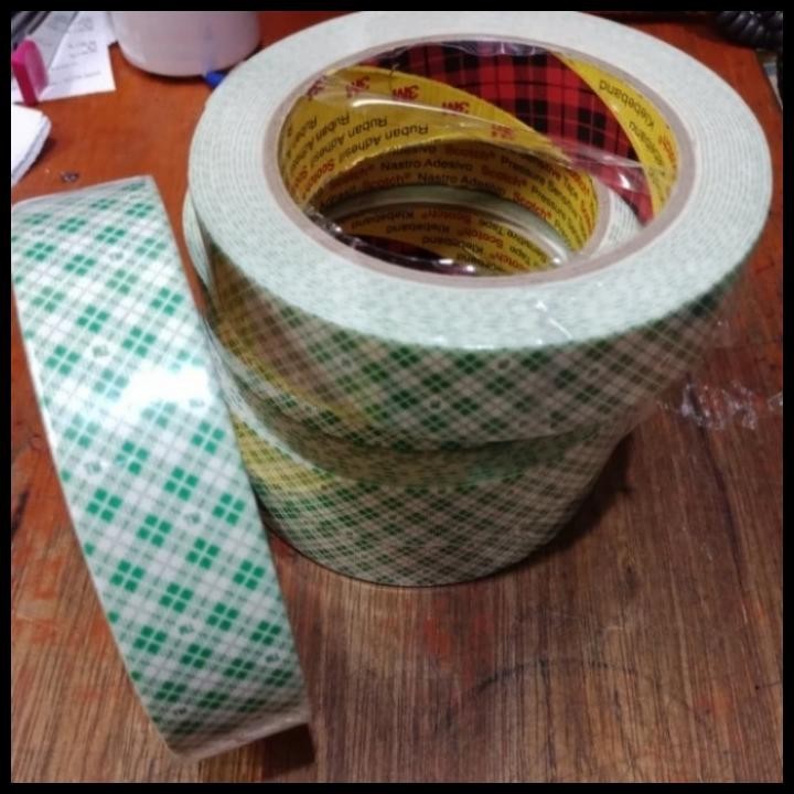 

GRATIS ONGKIR DOUBLE TAPE 3M TIPE 4032 BATIK UKURAN : 1 INCH X 4,5 METER !!!