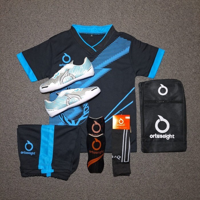 Promo Paket Komplit 5 Set Sepatu Futsal Anak Ortuseight Bonus Jersey