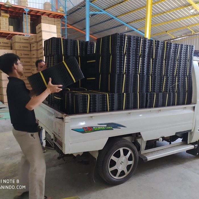 Drainase Rumput Sintetis, Versicell Untuk Lapisan Rumput Sintetis