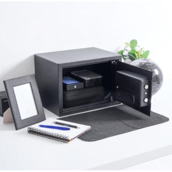 Ready Brankas Kecil Digital Krisbow Brankas Besi Safe Box 35 x 25 x 25 Cm