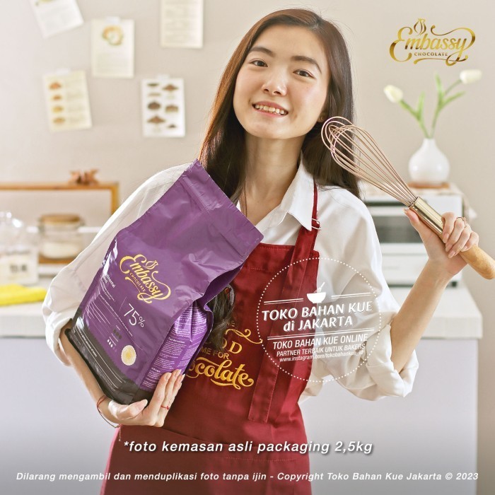 

Ready Embassy Continental 75% 500gr Dark Chocolate Couverture Cokelat Tulip