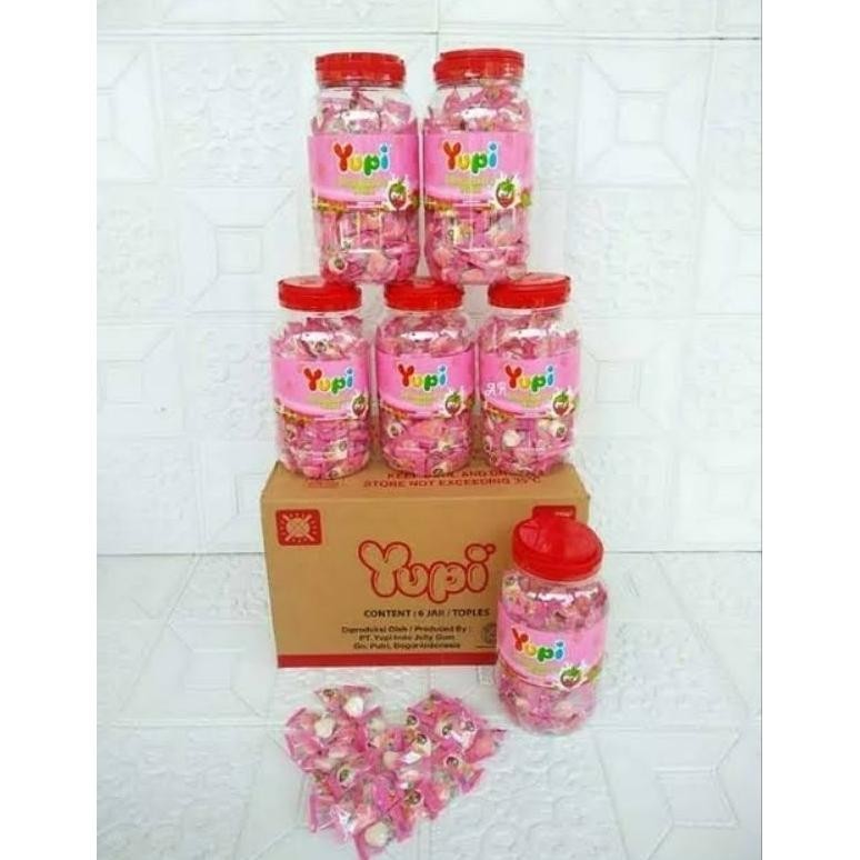 

Yupi Toples Strawberry Kiss (Hataran Lebaran)