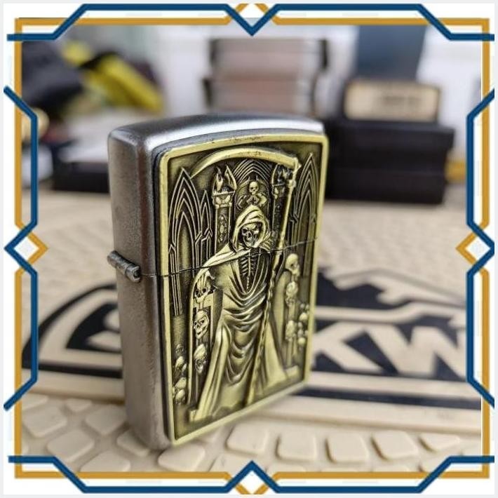 [CLS] ZIPPO BEKAS ORIGINAL BELUM TERPAKAI EMBLEM CUSTOM BARU 2020