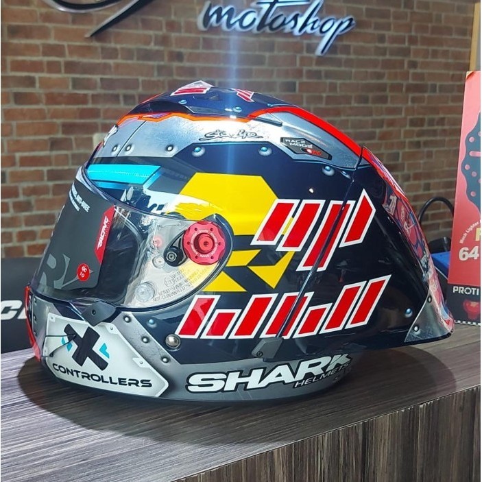 SHARK RACE R PRO GP MARTINATOR