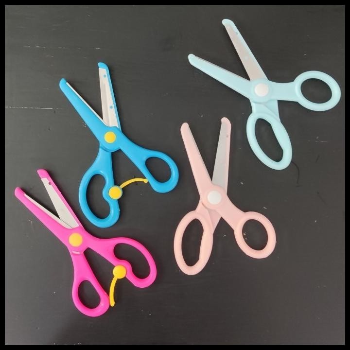 

BEST DEAL GUNTING ANAK UJUNG TUMPUL - KIDS SAFETY SCISSORS !!